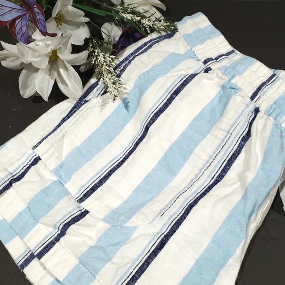 J. Crew Pants - J.Crew Cotton Linen In Stripe High Rise Elastic/Tie Waist Shorts Size M EUC